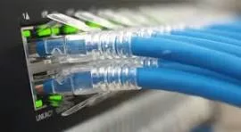 Finde den besten DSL-Tarif – Dein Vergleichsportal für schnelles Internet!
Bist du auf der Suche nach einem schnellen und zuverlässigen DSL-Anschluss? Dann bist du hier genau richtig! Unser Vergleichsportal hilft dir, die besten DSL-Tarife in deiner Region zu finden und zu vergleichen. Egal, ob du viel streamst, online spielst oder einfach nur surfen möchtest – wir haben das passende Angebot für dich!
Mit nur wenigen Klicks kannst du die verschiedenen Anbieter und deren Tarife durchsuchen. Gib einfach deine Postleitzahl und deinen gewünschten Internetgeschwindigkeitsbedarf ein, und schon erhältst du eine maßgeschneiderte Liste von DSL-Angeboten, die zu deinen Anforderungen passen. Unsere benutzerfreundliche Plattform ermöglicht es dir, die Tarife nach Preis, Geschwindigkeit und Vertragslaufzeit zu filtern, sodass du die optimale Lösung für dich auswählen kannst.
Warum ist ein Tarifvergleich so wichtig? Die Preise für DSL können erheblich variieren, und viele Verbraucher zahlen oft mehr, als nötig. Durch unseren einfachen Vergleich kannst du nicht nur Geld sparen, sondern auch von attraktiven Neukundenangeboten und Sonderaktionen profitieren. Viele Anbieter locken mit Rabatten und Boni, die sich schnell auszahlen können.
Zusätzlich bieten wir wertvolle Informationen zu den einzelnen Anbietern. Unsere Bewertungen und Erfahrungsberichte von anderen Kunden helfen dir, eine fundierte Entscheidung zu treffen. So findest du nicht nur den günstigsten Tarif, sondern auch einen Anbieter, der dir den besten Service bietet.
Warte nicht länger! Nutze die Möglichkeit, deinen DSL-Anschluss zu optimieren und gleichzeitig deine Kosten zu senken. Besuche unser Vergleichsportal noch heute und entdecke, wie einfach es ist, den besten DSL-Tarif für deine Bedürfnisse zu finden. Gemeinsam sorgen wir für schnelles und zuverlässiges Internet in deinem Zuhause!