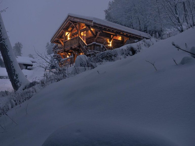 Entdecken Sie Ihr Traumferienhaus: Vergleichen und Mieten leicht gemacht!Ferienhaus Ferienhaus finden & vergleichen

Planen Sie Ihren nächsten Urlaub und suchen nach der perfekten Unterkunft? Unser Portal bietet Ihnen die Möglichkeit, eine Vielzahl von Ferienhäusern an den schönsten Orten zu vergleichen und direkt zu mieten. Egal, ob Sie einen erholsamen Strandurlaub, ein aufregendes Bergabenteuer oder einen kulturellen Städtetrip planen – bei uns finden Sie garantiert das ideale Ferienhaus für Ihre Bedürfnisse.Ferienhaus,Ferienhaus finden & vergleichen

Vielfalt erleben: Unsere umfangreiche Auswahl reicht von gemütlichen Chalets in den Alpen bis hin zu modernen Villen an der Küste. Jedes Ferienhaus ist sorgfältig ausgewählt und bietet Ihnen den Komfort, den Sie verdienen. Durch detaillierte Beschreibungen, hochwertige Fotos und echte Kundenbewertungen können Sie sich ein genaues Bild von Ihrem Wunschobjekt machen.

Einfache Buchung: Nutzen Sie unser benutzerfreundliches Buchungssystem, um die Verfügbarkeit Ihres Traumhauses in Echtzeit zu prüfen. Mit nur wenigen Klicks können Sie Ihre Buchung abschließen und sich auf einen unvergesslichen Urlaub freuen. Unsere transparenten Preise garantieren, dass Sie keine versteckten Kosten erwarten müssen.Ferienhaus

Persönlicher Service: Unser engagiertes Team steht Ihnen jederzeit zur Verfügung, um Ihre Fragen zu beantworten und Ihnen bei der Auswahl des perfekten Ferienhauses zu helfen. Wir möchten, dass Ihr Aufenthalt so angenehm wie möglich wird, deshalb bieten wir auch zusätzliche Dienstleistungen wie Freizeitaktivitäten und Tipps zu den besten Restaurants in der Umgebung an.

Jetzt buchen: Warten Sie nicht länger! Besuchen Sie unsere Website und entdecken Sie die Vielfalt an Ferienhäusern, die auf Sie warten. Sichern Sie sich Ihr Traumferienhaus für unvergessliche Erlebnisse mit Familie und Freunden. Ihr perfekter Urlaub beginnt hier – vergleichen, buchen und genießen!Ferienhaus finden & vergleichen