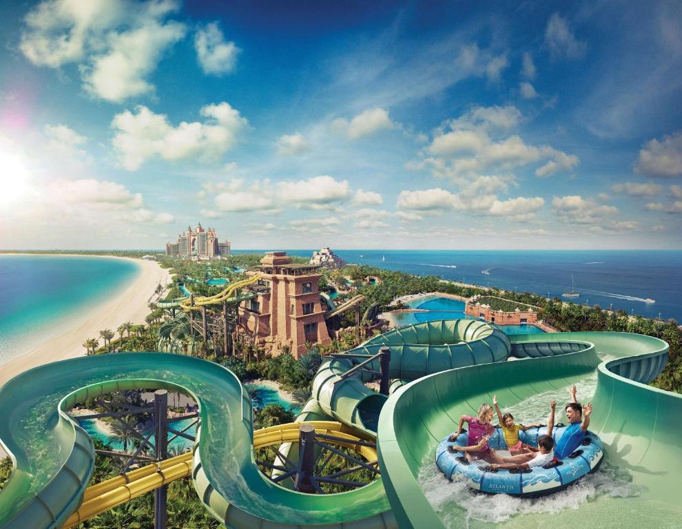Rutschen im Aquaventure Wasserpark im Atlantis The Palm Dubai